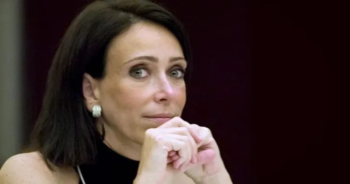 Primer plano de María Asunción Aramburuzabala en un foro empresarial en Cancún